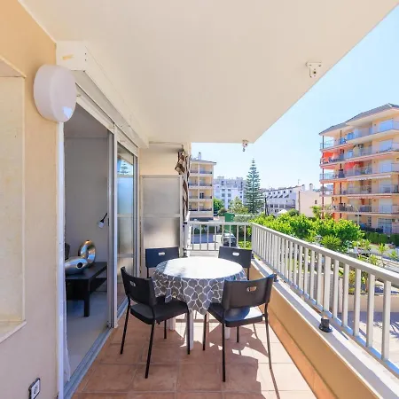 Winahost Apartmento En Cunit